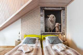 Отели типа «постель и завтрак» Gronik Groń Трехместный номер с балконом-5