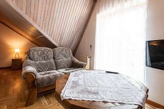 Отели типа «постель и завтрак» Gronik Groń Четырехместный номер с балконом-2